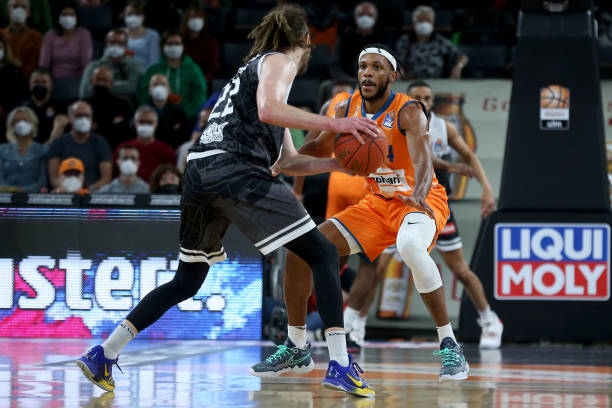 经验对年轻 经验对年轻