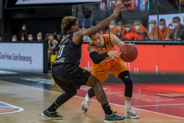 自我实力的 自我实力的